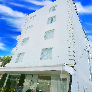 https://nelly-marine-hotel.negombohotels.net