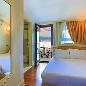 Hotel Historia-special Category, Istanboel